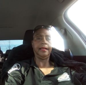 Meet your Posher, Beverly